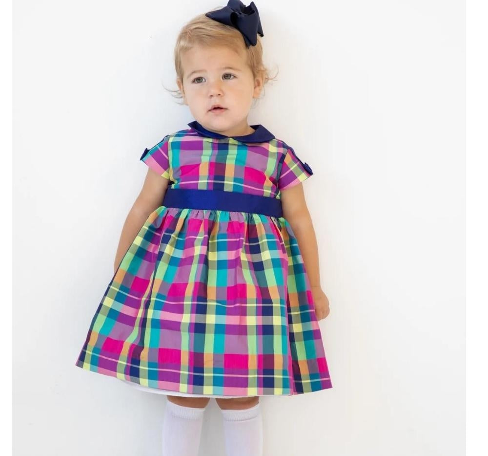Vestido De Tafeta Con Moño