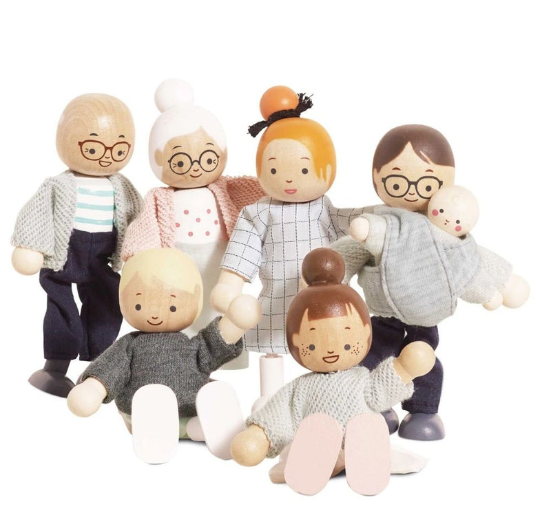 Dolls House Family - 7 Piece