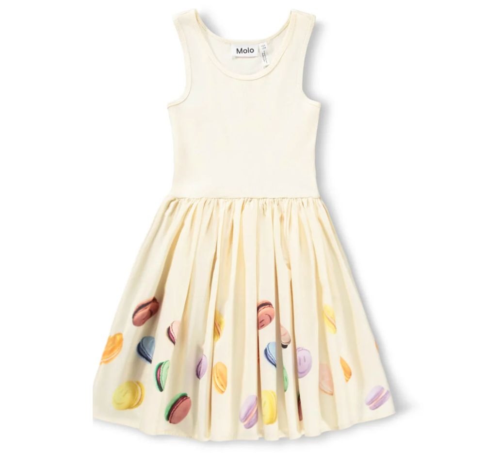 Dress Happy Macarons