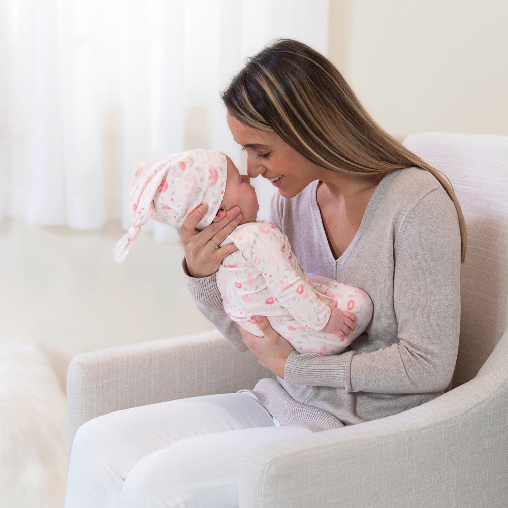 Confort Knit Newborn Gown & Hat Gift Set Pink