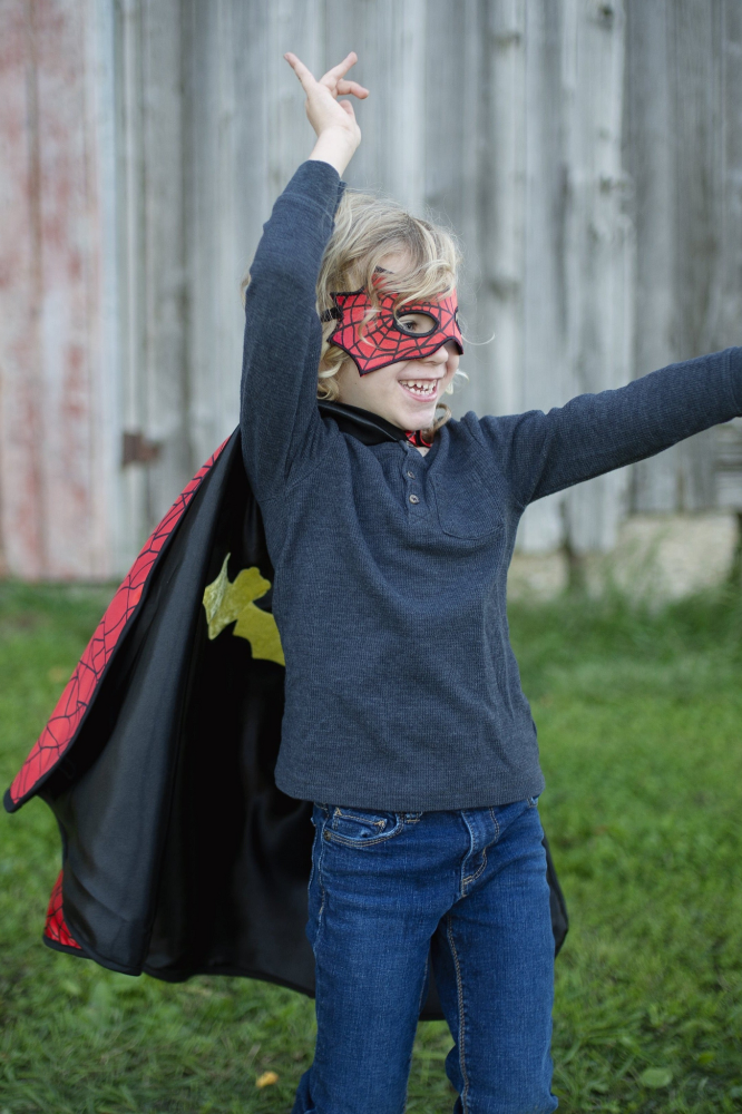 Reversible Spider/Bat Cape & Mask 4-6