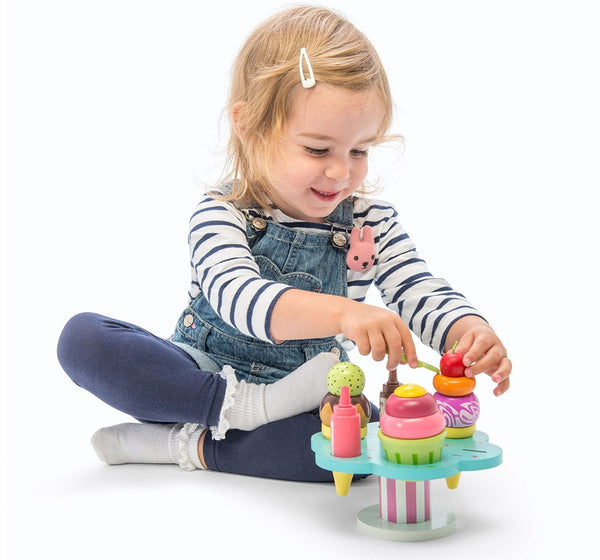 Wooden Ice Cream Stand & Accs.