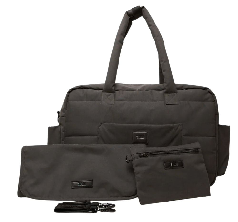 Soho Diaper Carryall Oat