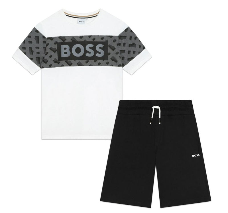 T-shirt & Bermuda Shorts White