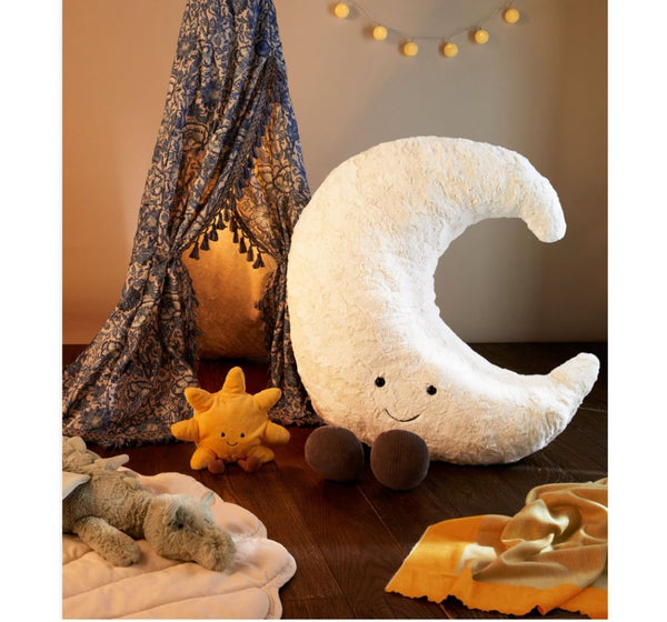 I Am Gigantic Amuseable Moon