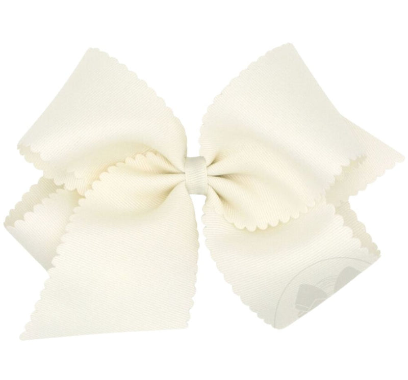 King GG Bow W/Scalloped Edge Antique White