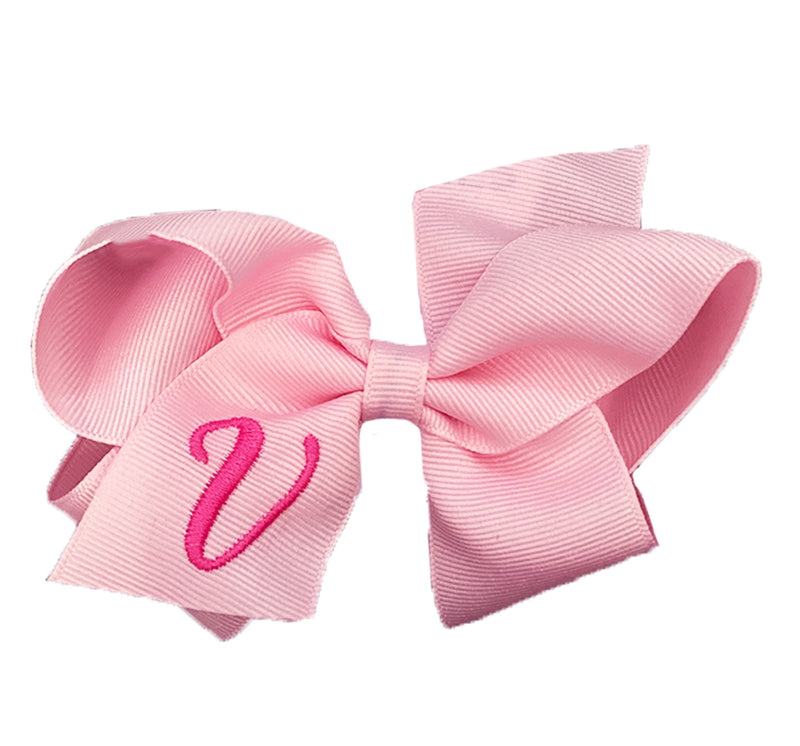 Moño mediano rosa monograma V -Wee ones